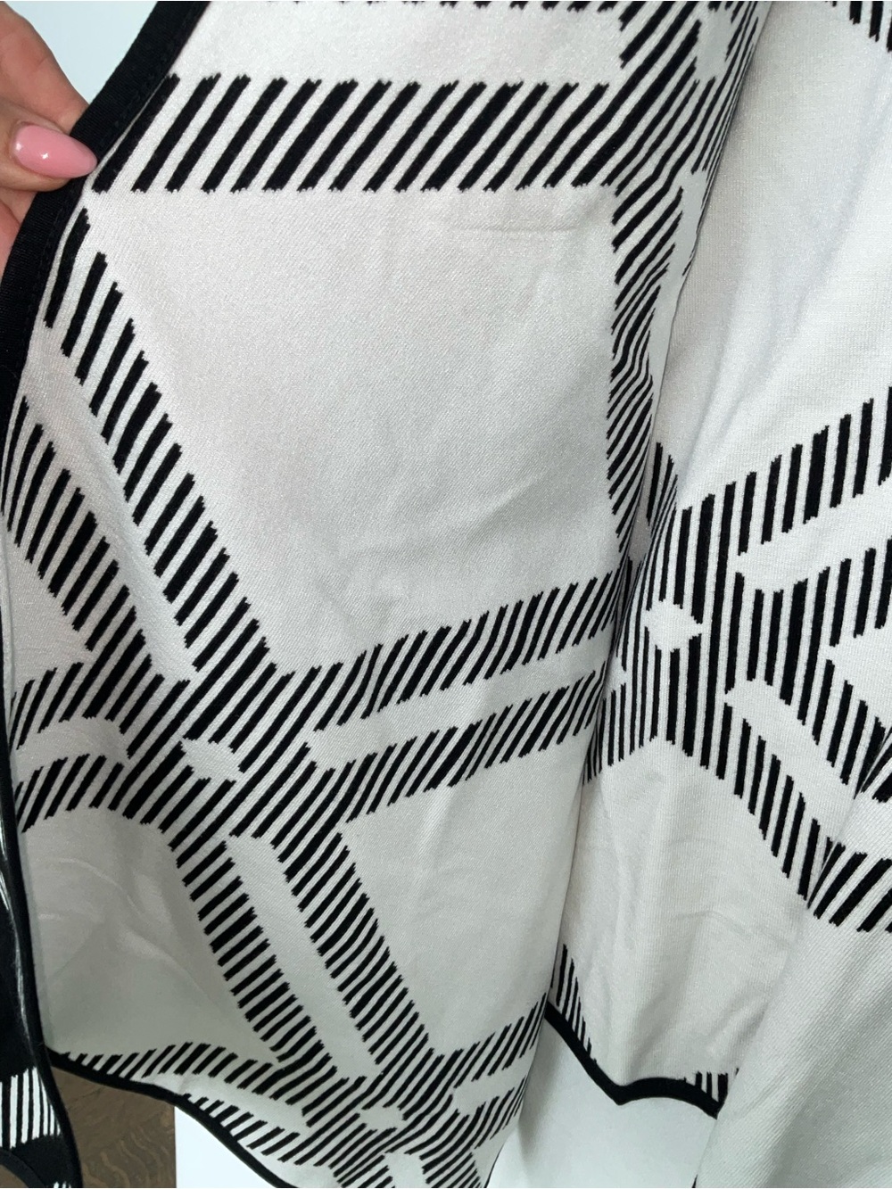 Chico’s Windowpane Plaid Ruana Geometric - Picture 2 of 6